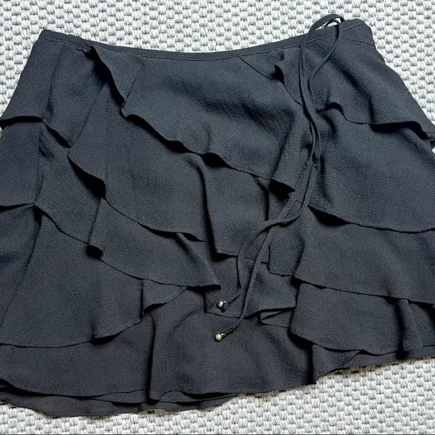 [BUNJANG] Zara Frill Skirt Pants / Zara 자라 프릴 스커트 팬츠