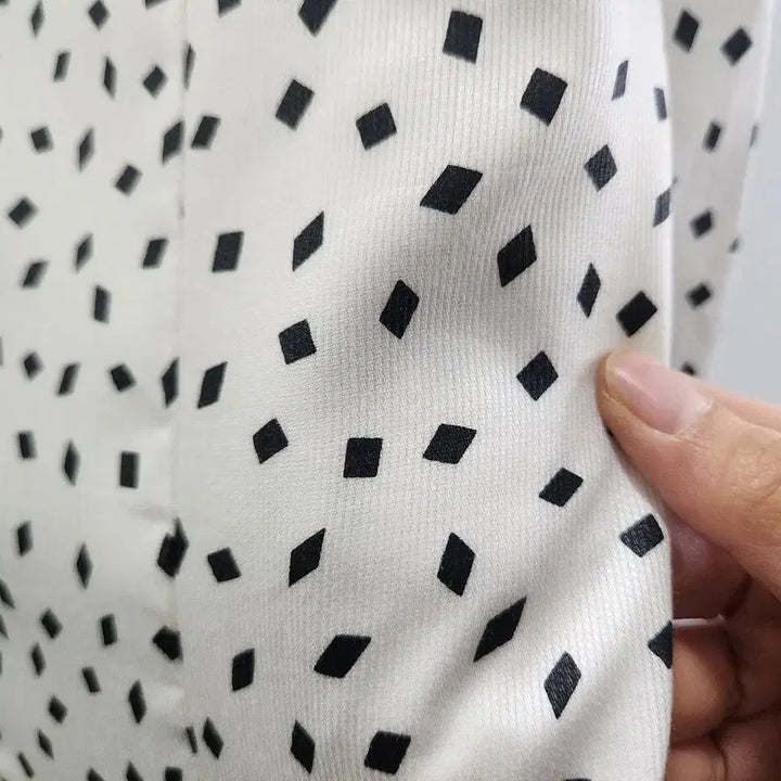 [BUNJANG] Vintage Avant-garde Puff Shoulder Diamond Pattern Maxi Dress / 빈티지 아방가르드 퍼프숄더 다이아패턴 맥시원피스 MADE IN JAPAN