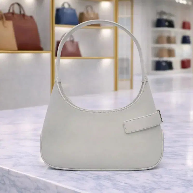 [BUNJANG] Ferragamo Gancini Buckle Hobo Bag / [S급] 페라가모 간치니 버클 호보백 판매합니다!!!