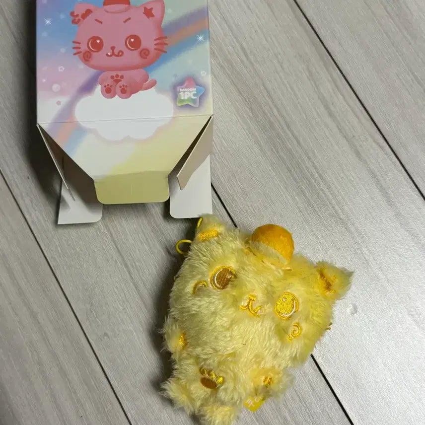 [SOLD OUT] 엔시티위시 컬러돌(위부부)-쿠리 노랑