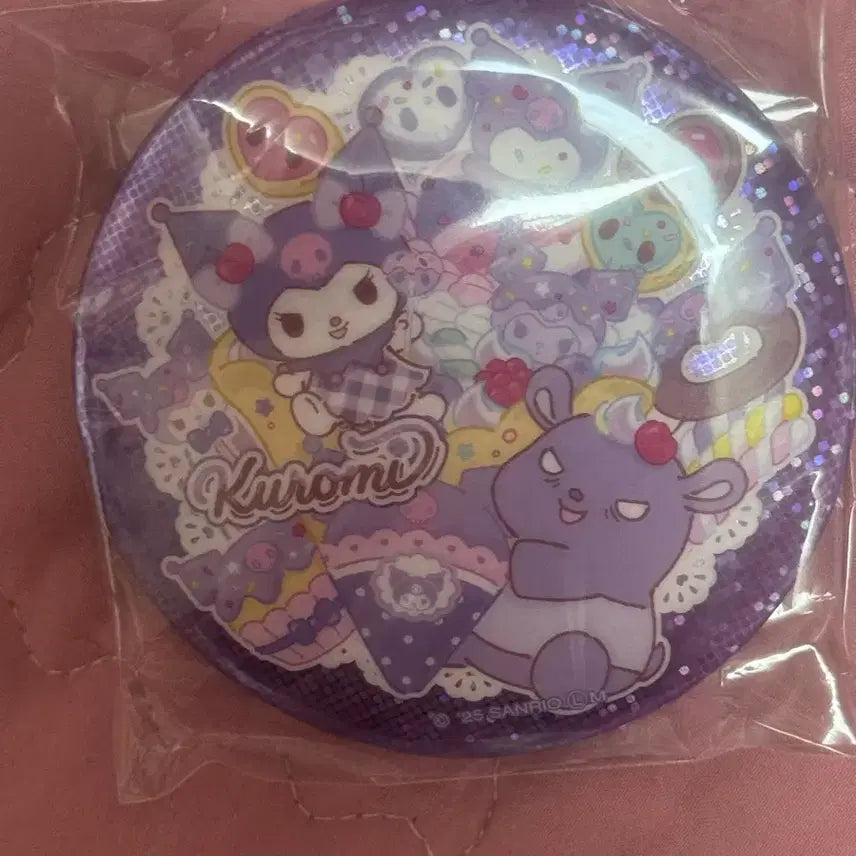 [BUNJANG] Kuromi Pin Badge / 쿠로미 핀뱃지