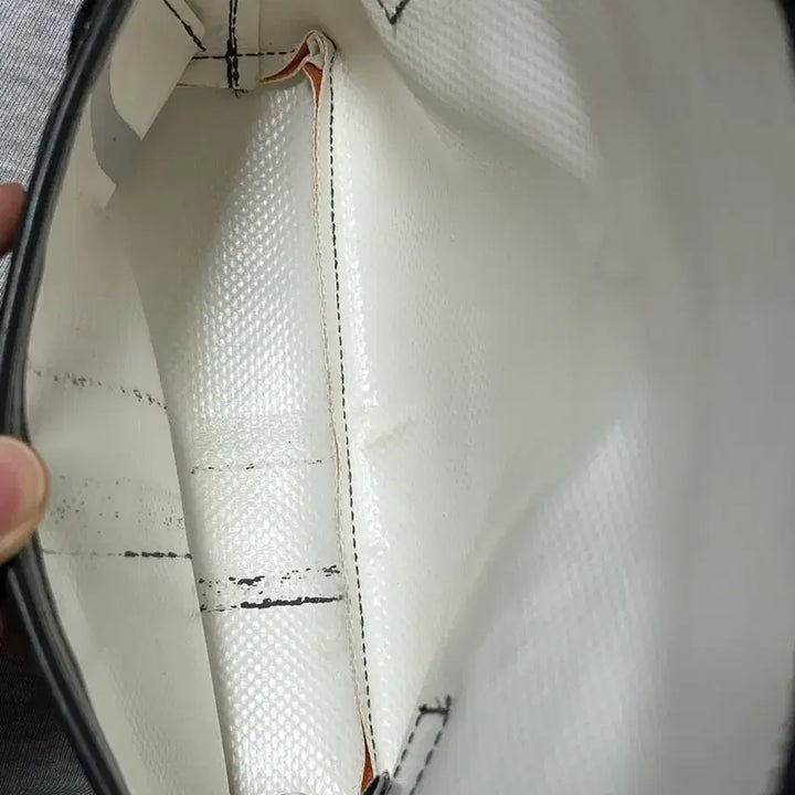 [BUNJANG] Freitag Jamie Orange/White Crossbody Bag / 프라이탁 제이미 오렌지/화이트