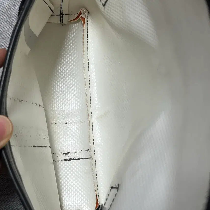 [BUNJANG] Freitag Jamie Orange/White Crossbody Bag / 프라이탁 제이미 오렌지/화이트