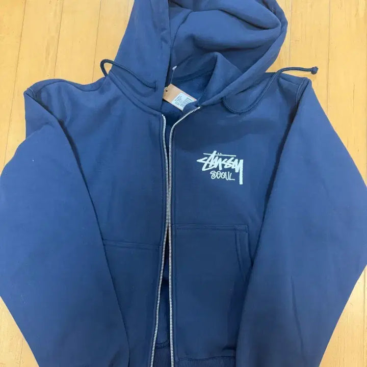 [BUNJANG] Stussy Seoul Hoodie Navy S / 신상품 스투시 서울 후드집업 네이비 s사이즈 27만원에 판매