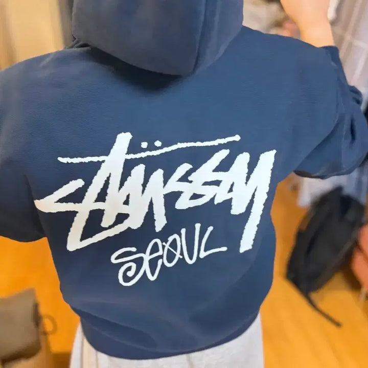 [BUNJANG] Stussy Seoul Hoodie Navy S / 신상품 스투시 서울 후드집업 네이비 s사이즈 27만원에 판매