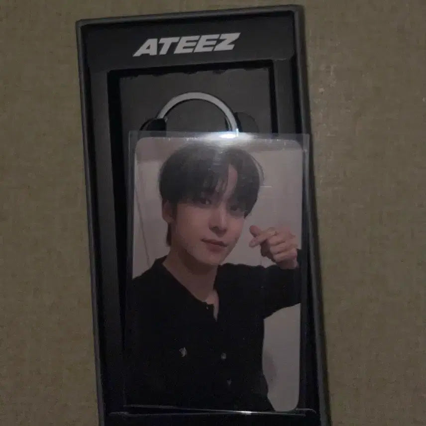 [BUNJANG] ATEEZ Yunho Keyring Photocard / 에이티즈 윤호 키링 포카