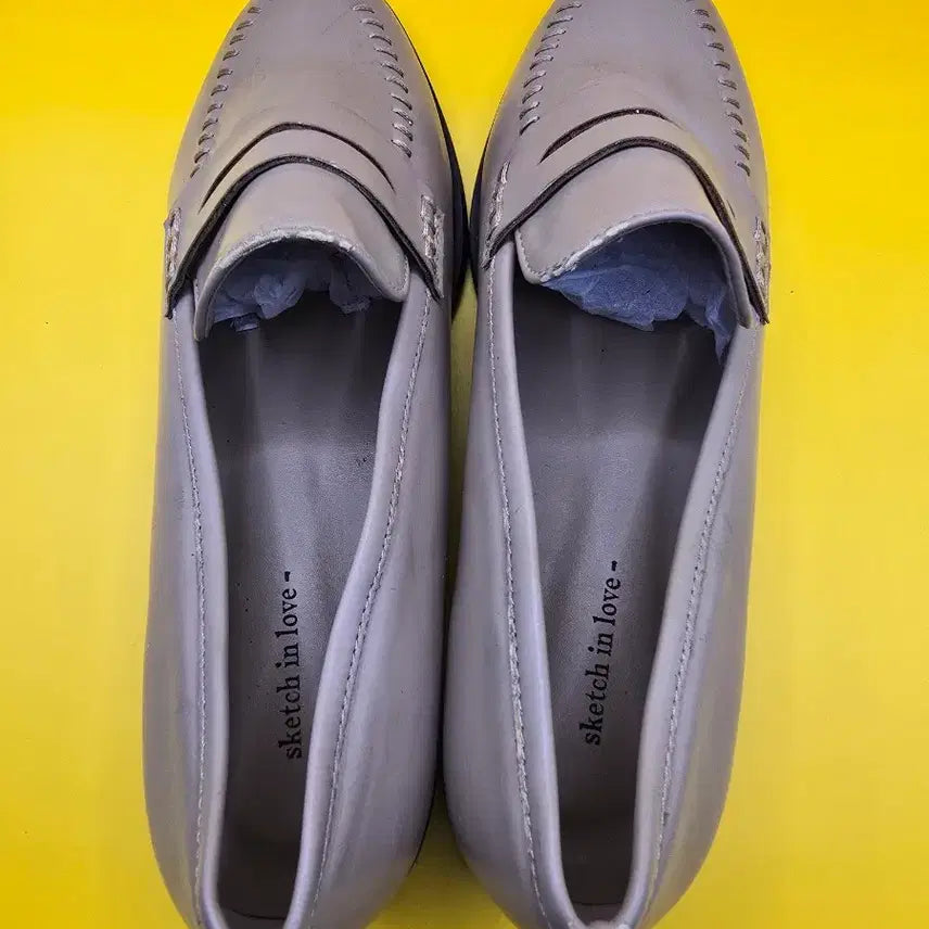 [BUNJANG] Sketch In Love Gray Loafers (240) / 여성 로퍼 240 (스케치인러브)