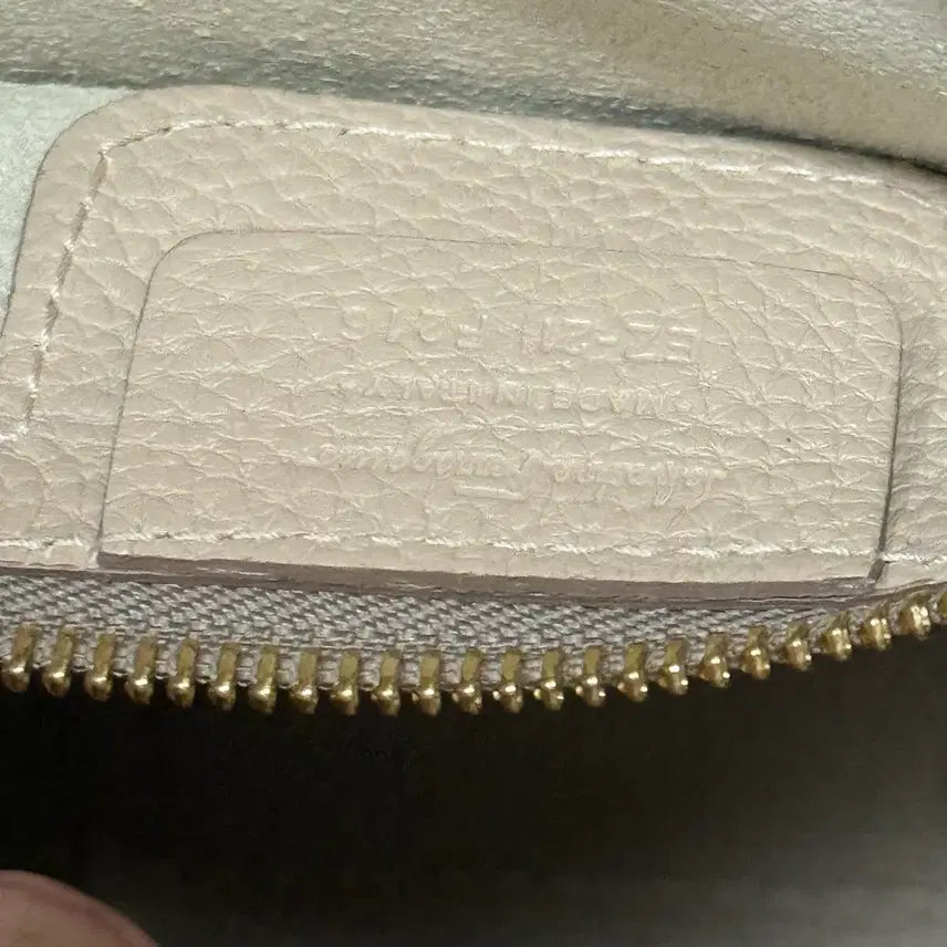 [BUNJANG] Ferragamo Amy Medium Tote Bag Beige / 새상품급 페레가모 에이미 미디움 토트백 베이지