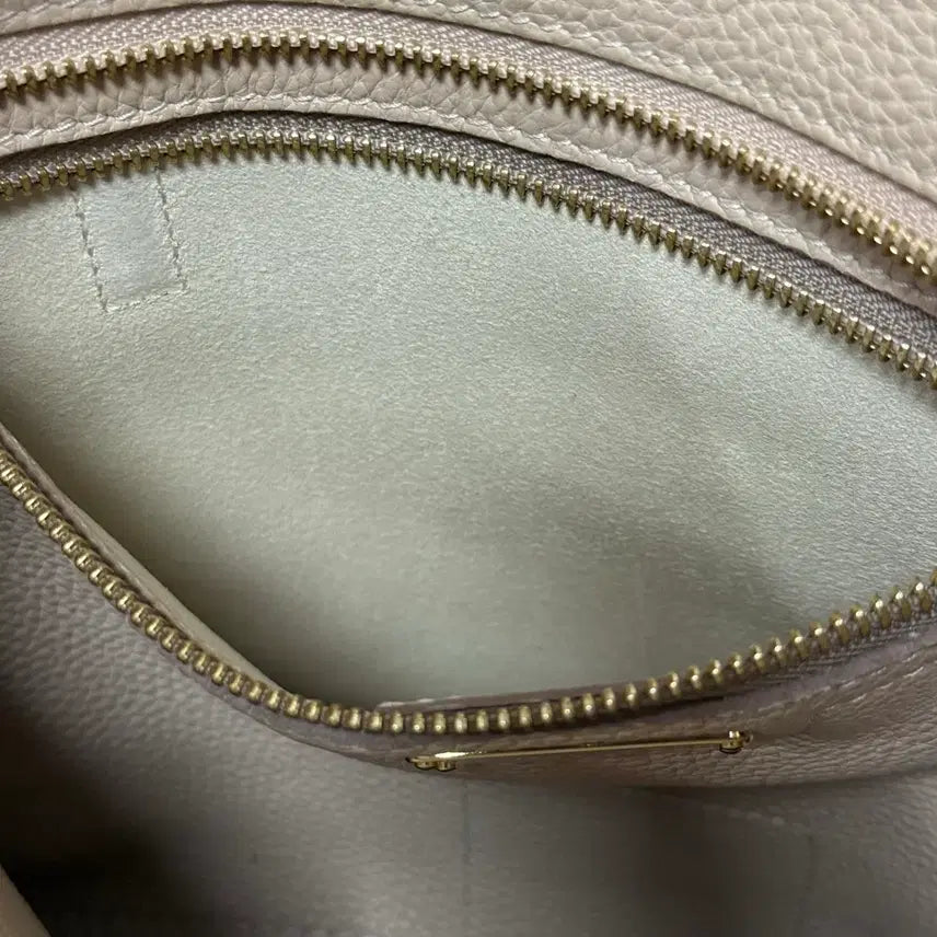 [BUNJANG] Ferragamo Amy Medium Tote Bag Beige / 새상품급 페레가모 에이미 미디움 토트백 베이지