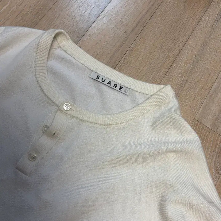[BUNJANG] Soare Fit The Size Henley Neck Crop Knit Ivory / [L] 수아레 핏더사이즈 헨리넥 크롭니트 아이보리
