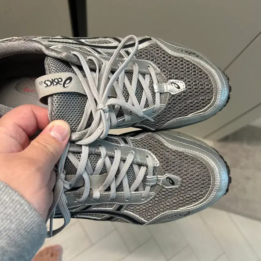 [BUNJANG] Asics Preza We Were Gel 1090V2 Clay Grey Silver Sneakers / 아식스 프레자 위워 젤 1090V2 클레이 그레이 실버 265