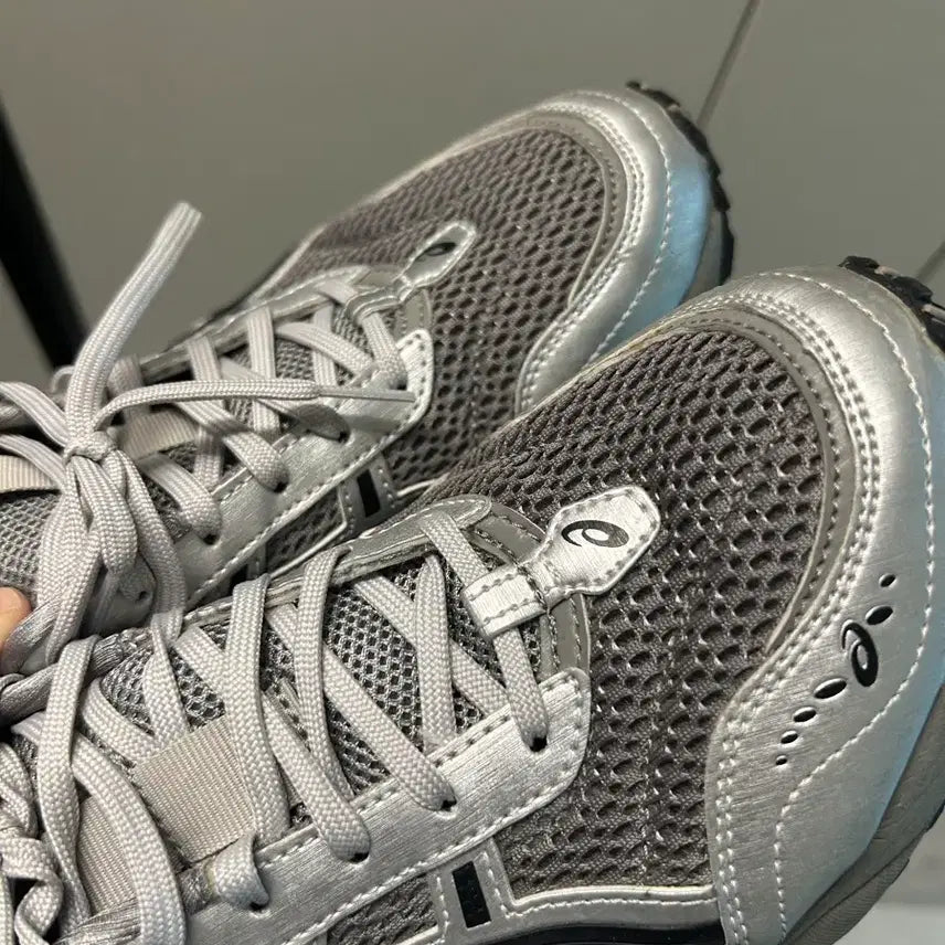 [BUNJANG] Asics Preza We Were Gel 1090V2 Clay Grey Silver Sneakers / 아식스 프레자 위워 젤 1090V2 클레이 그레이 실버 265