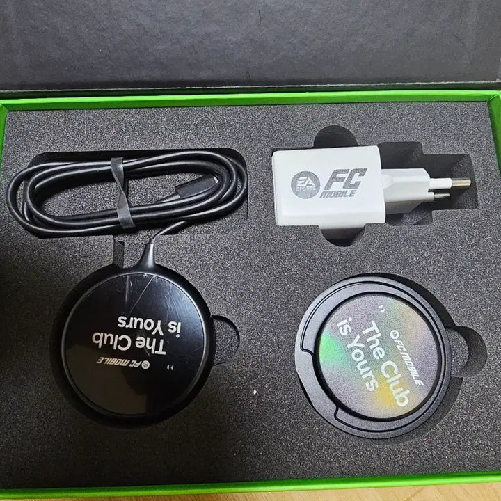 [BUNJANG] EA FC Mobile Wireless Charger Set / EA FC 모바일 굿즈 무선 충전기 세트