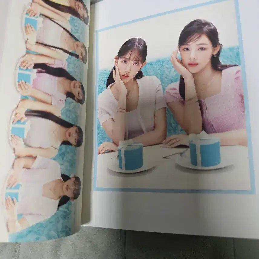 [BUNJANG] Stonehenge NewJeans Hanni Pamphlet / 뉴진스 스톤헨지 굿즈 하니 팜플렛