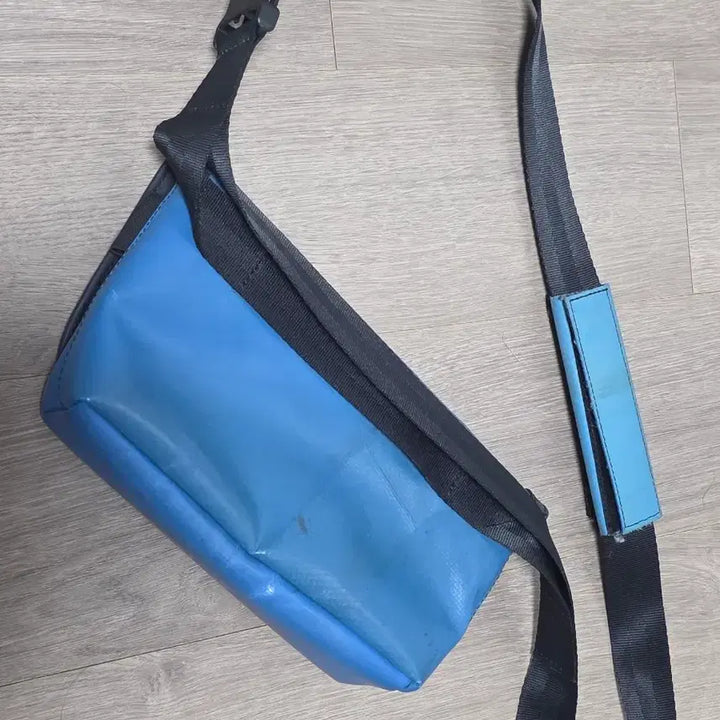 [BUNJANG] Freitag Jamie Messenger Bag / 프라이탁 제이미 파/회