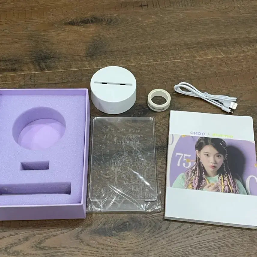[BUNJANG] IU 10th Anniversary Goods / 아이유 굿즈 판매합니다