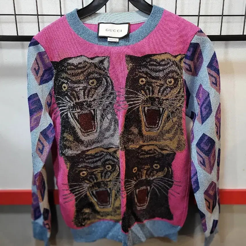 [BUNJANG] Gucci Tiger Print Lurex Knit Sweater / 정품 구찌 타이거 프린트 루렉스 여성니트 (국내 백화점 매장판)
