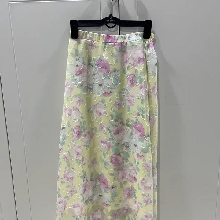 [SOLD OUT] 바이탈싸인 플라워 쉬폰 롱 스커트