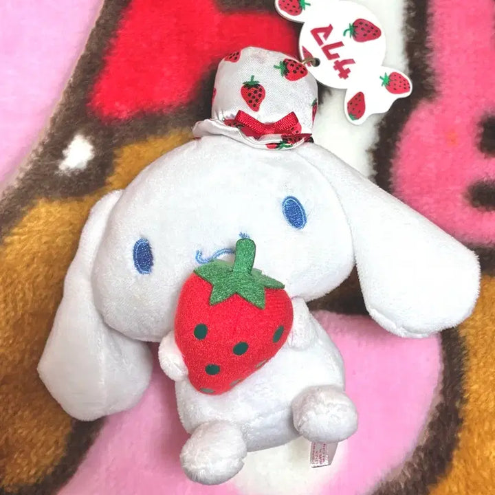 [BUNJANG] Sakuma Strawberry Cinnamoroll Doll / 고전 사쿠마 딸기 시나모롤 인형
