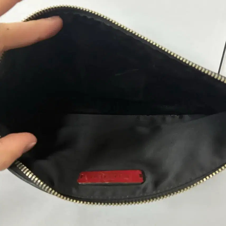 [SOLD OUT] 발렌티노 클러치백