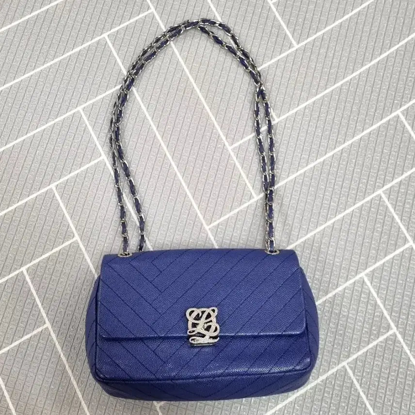 [SOLD OUT] 루이까또즈 체인 숄더백