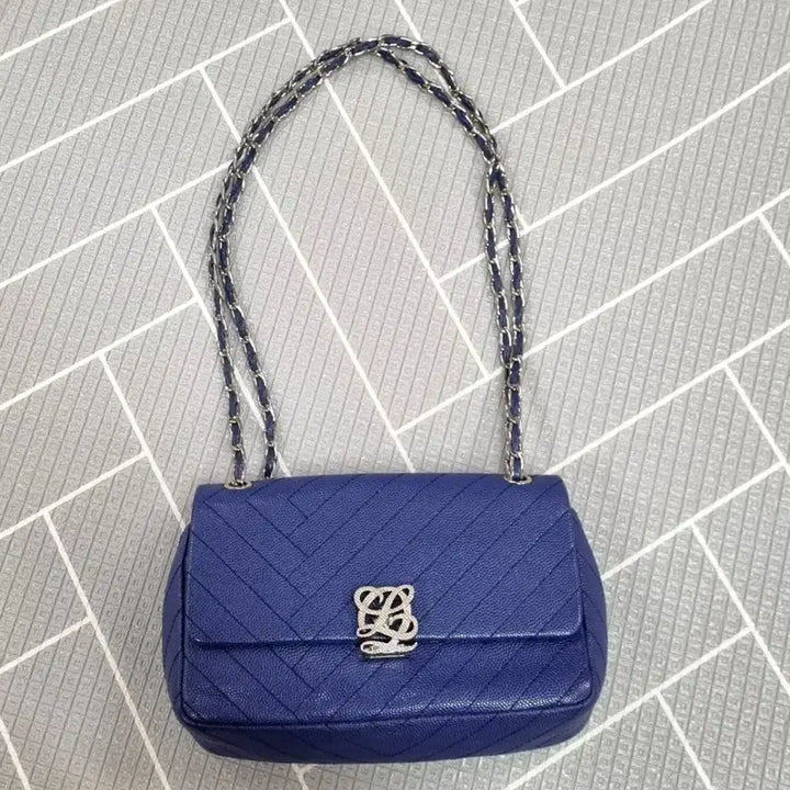 [SOLD OUT] 루이까또즈 체인 숄더백