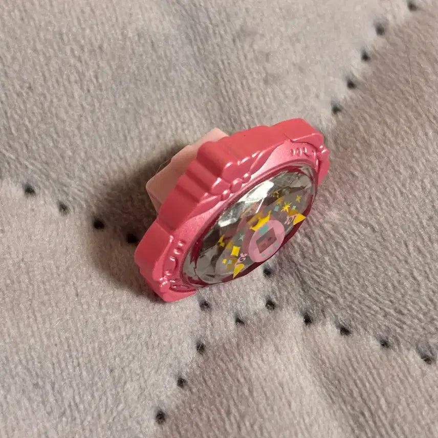[BUNJANG] Tamagotchi Peace Anniversary Deco Pierce / 다마고치 피스 피어스 애니버서리