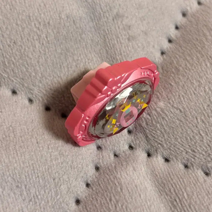 [BUNJANG] Tamagotchi Peace Anniversary Deco Pierce / 다마고치 피스 피어스 애니버서리