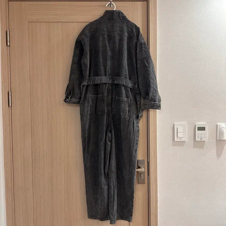 [BUNJANG] Pandora Fit Black Washed Denim Jumpsuit / 블랙 워싱 데님 점프슈트