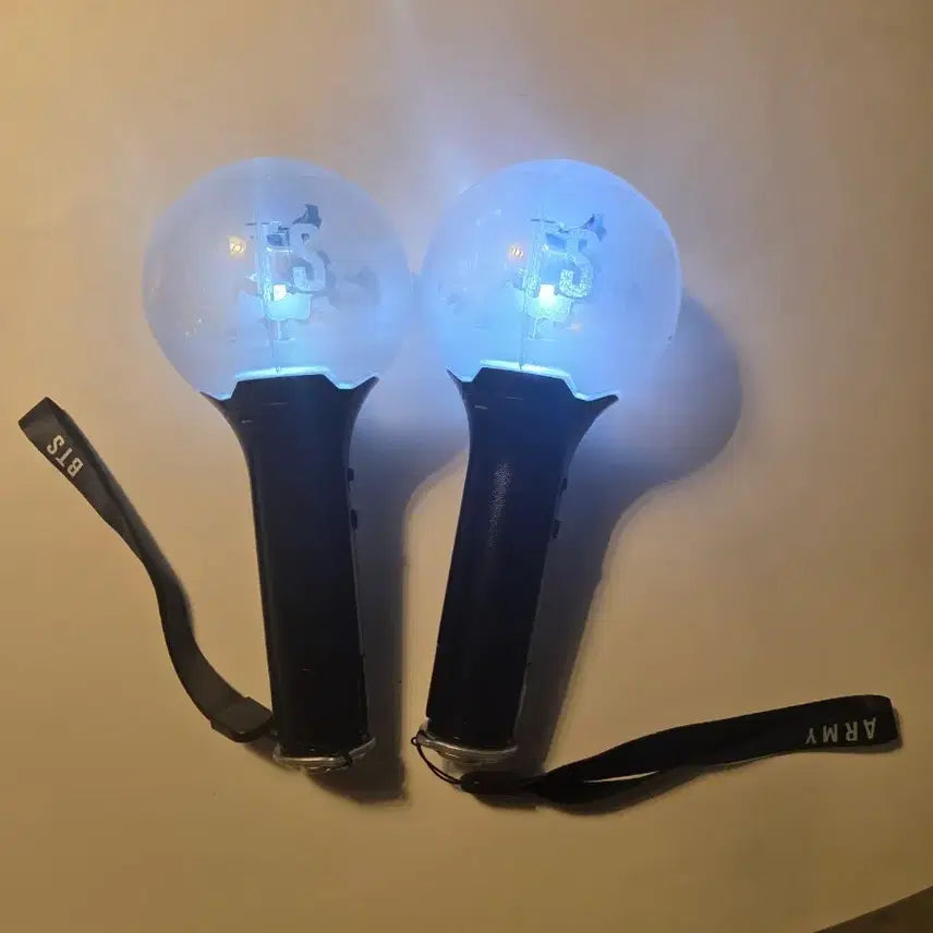 [BUNJANG] BTS (Bangtan Sonyeondan) Official Light Stick Ver. 3 Bundle Set / 방탄소년단 BTS 응원봉 ver.3 2개 세트