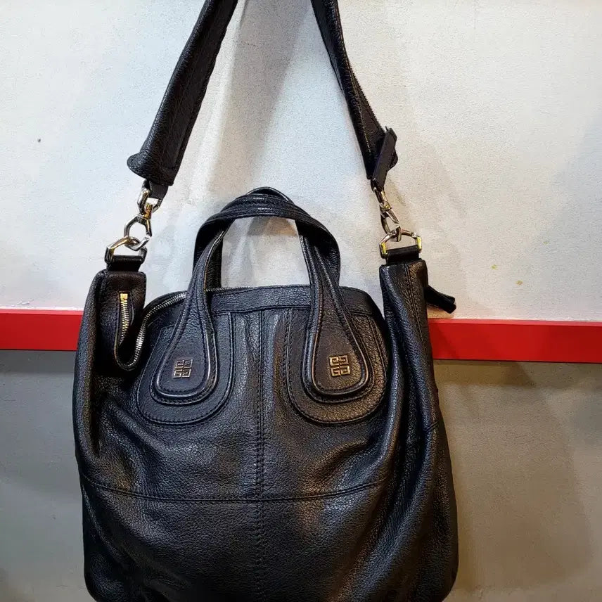 [SOLD OUT] 정품 지방시 나이팅게일 토트백 (정품검증완료)