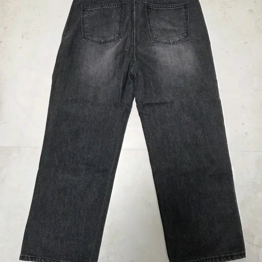 [BUNJANG] 66Girls Black Washed Denim Pants / 66걸스 블랙 워싱 데님 팬츠