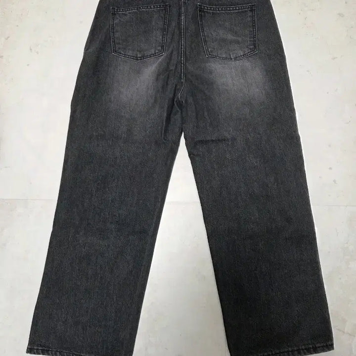 [BUNJANG] 66Girls Black Washed Denim Pants / 66걸스 블랙 워싱 데님 팬츠
