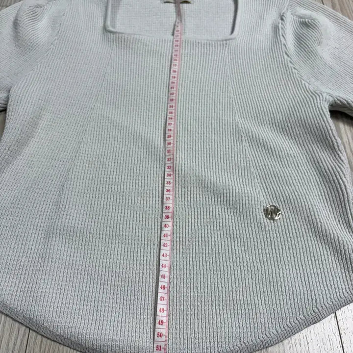 [BUNJANG] Project M Square Neck Short Sleeve Knit Top - Light Beige / 실사ㅇ,실측ㅇ)프로젝트엠 여성 스퀘어넥 봄옷 반팔니트 화이트 5566