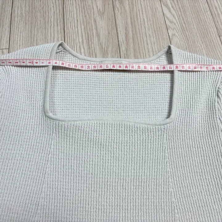 [BUNJANG] Project M Square Neck Short Sleeve Knit Top - Light Beige / 실사ㅇ,실측ㅇ)프로젝트엠 여성 스퀘어넥 봄옷 반팔니트 화이트 5566