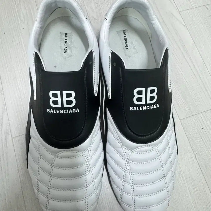 [BUNJANG] Balenciaga Zen Sneakers Size 43 / 발렌시아가 젠 스니커즈 43사이즈