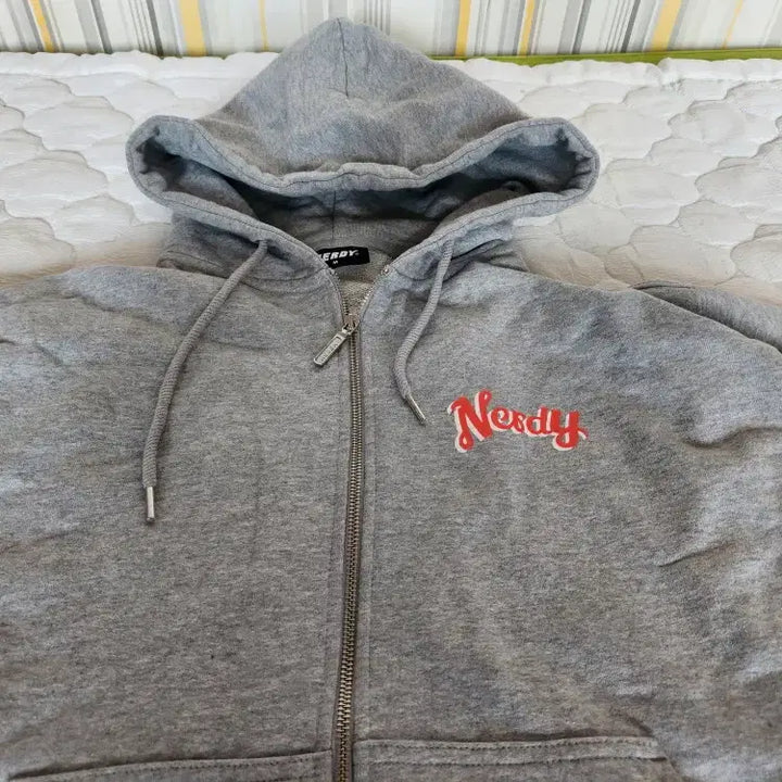[BUNJANG] NERDY Spring/Autumn Hooded Zip-Up Jacket Size 95 / 널디 춘추용 후드 집업 자켓 사이즈 95 판매합니다.