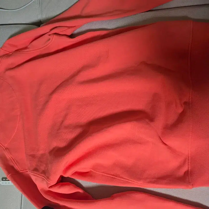 [BUNJANG] Stone Island Crewneck Orange Sweatshirt / 스톤아일랜드 와펜 맨투맨 M 오렌지 761563051 V0032