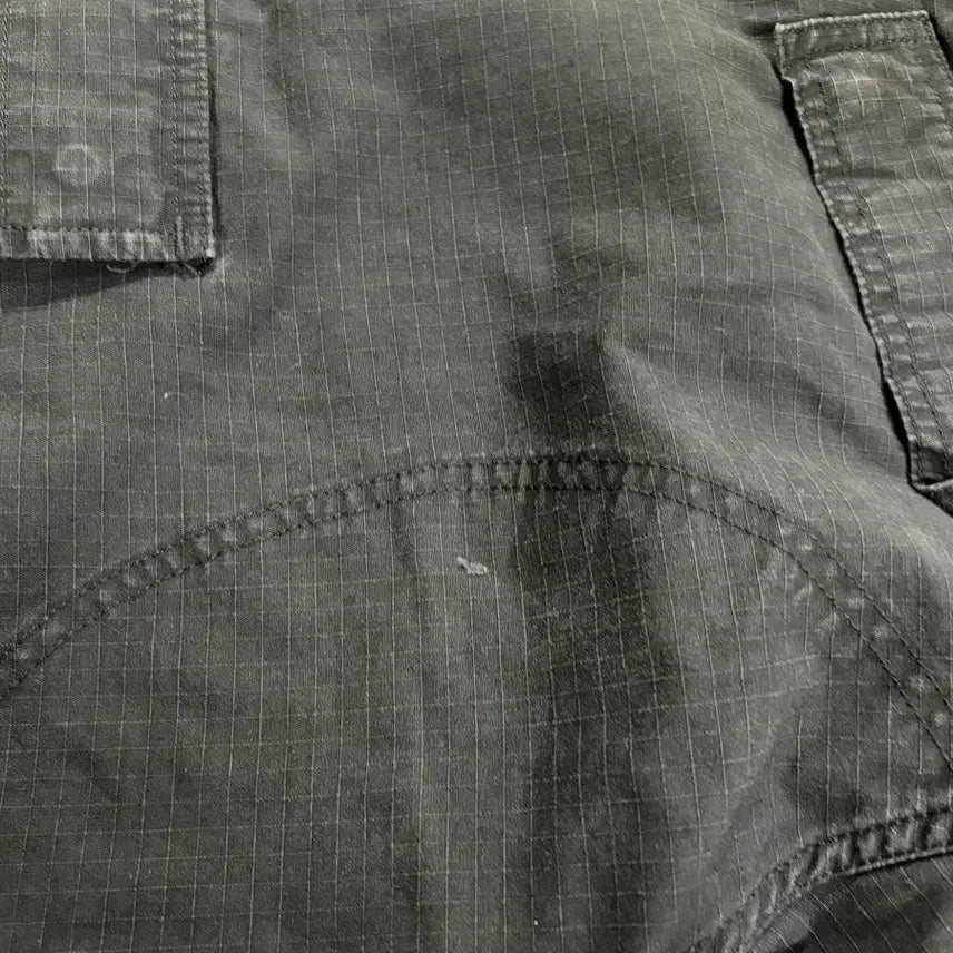 [BUNJANG] Carhartt Regular Columbia Cargo Pants Black 30 / 칼하트 레귤러 콜롬비아 카고 팬츠 블랙 30사이즈