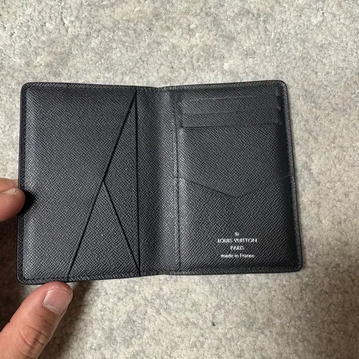 [BUNJANG] Louis Vuitton Pocket Organizer Taiga Black / 루이비통 포켓 오거나이저 타이가 블랙