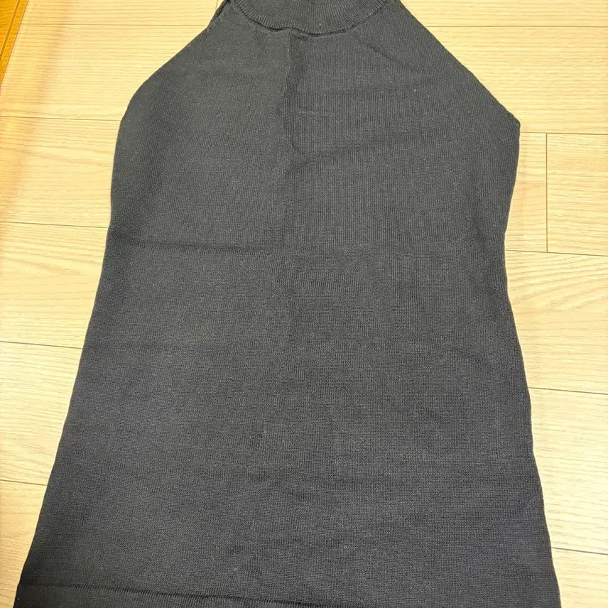 [BUNJANG] Black Sleeveless Knit Tank Top / 블랙 민소매 니트 나시