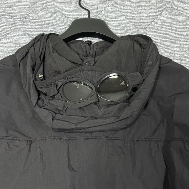 [BUNJANG] C.P. Company PrimaLoft Black Goggle Jacket (XL) / Cp컴퍼니 프리마로프트 블랙 고글 자켓 새상품(XL)