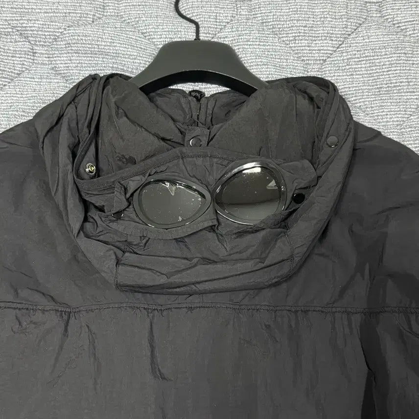 [BUNJANG] C.P. Company PrimaLoft Black Goggle Jacket (XL) / Cp컴퍼니 프리마로프트 블랙 고글 자켓 새상품(XL)