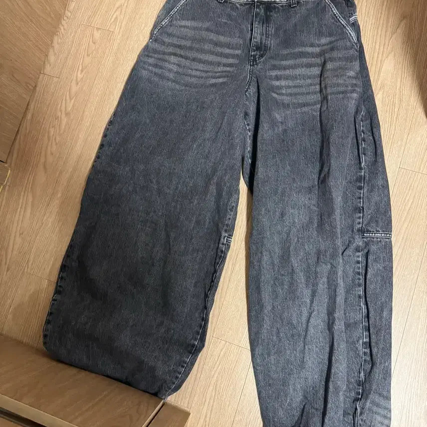 [BUNJANG] Waveyness Rust Washing Baggy Denim Pants Muddy Blue / 웨이비니스 러스트 워싱 배기 데님팬츠 머디블루