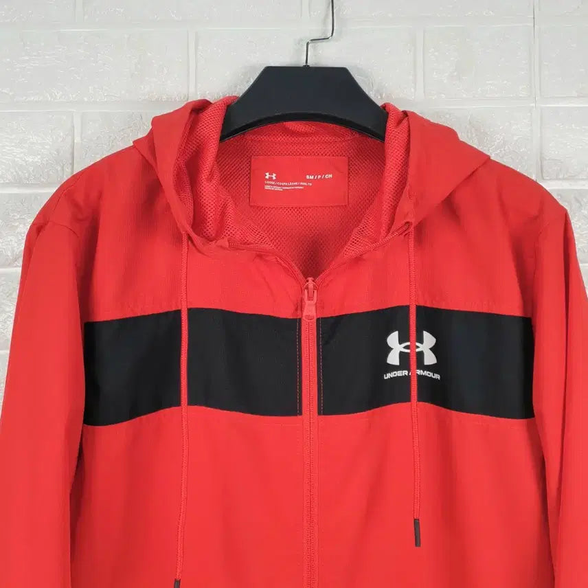 [BUNJANG] Under Armour Sportstyle Windbreaker Jacket / [95]언더아머 스포츠스타일 윈드브레이커