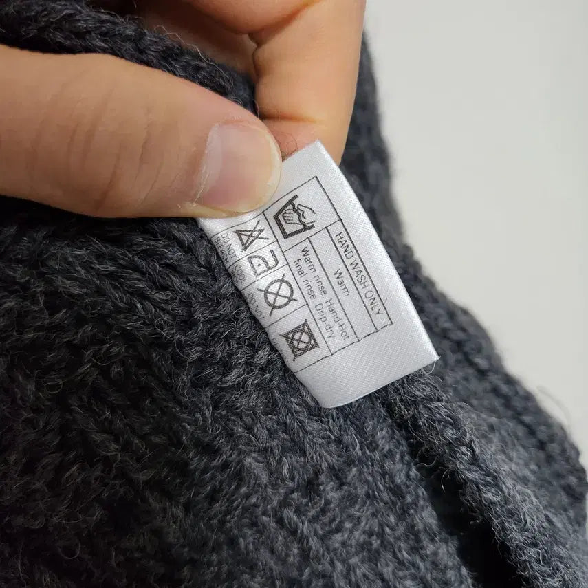 [BUNJANG] Kerry Woollen Mills Charcoal Knitwear Cardigan / [케리울른밀즈] 남성 차콜 니트웨어 가디건  40