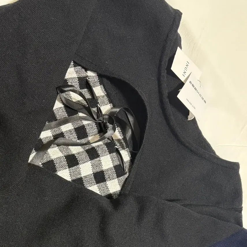 [BUNJANG] INGNI Slit Ribbon Knit Top / INGNI 잉그니 트임 리본 니트 | 일브