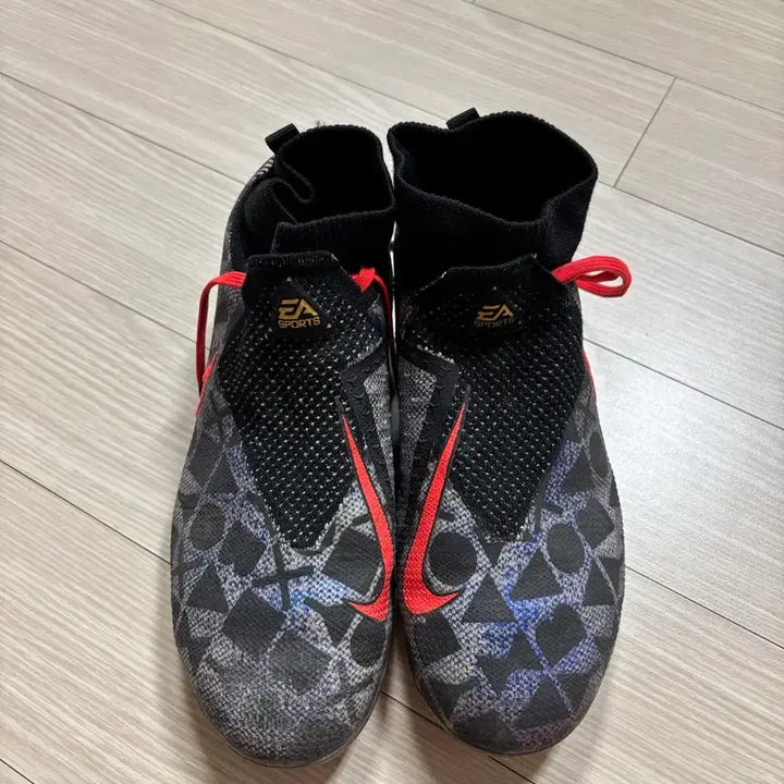 [BUNJANG] Nike Phantom Vision Elite DF FG EA Sports Soccer Cleats / 나이키 팬텀 비전 엘리트 DF FG EA스포츠 축구화