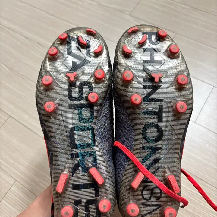 [BUNJANG] Nike Phantom Vision Elite DF FG EA Sports Soccer Cleats / 나이키 팬텀 비전 엘리트 DF FG EA스포츠 축구화