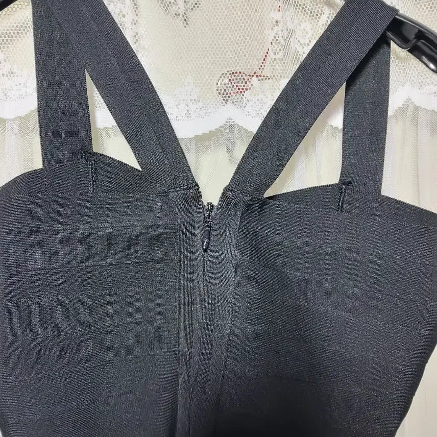 [BUNJANG] Black Bandage Crop Top / 블랙 밴디지 쫀쫀 크롭 탑